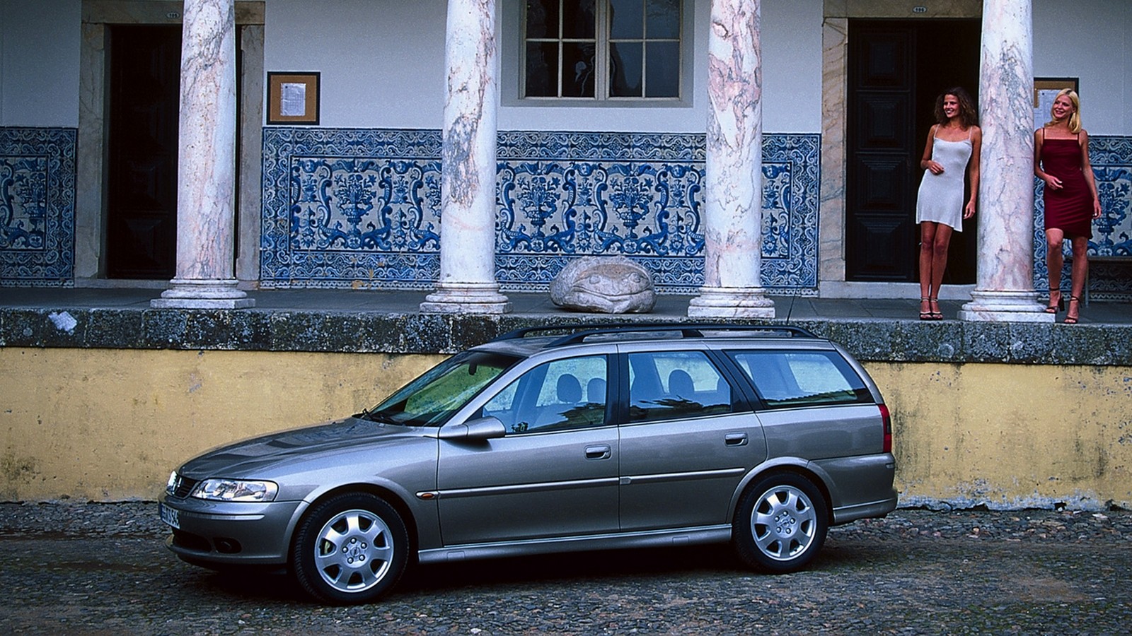 На фото: Opel Vectra Caravan (B) '1999–2002
